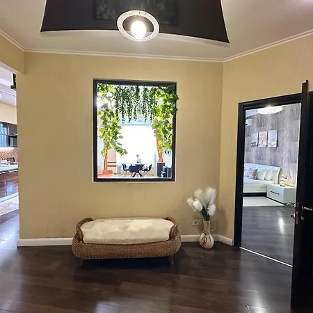 Apartment Chalenko In The Center Odesa