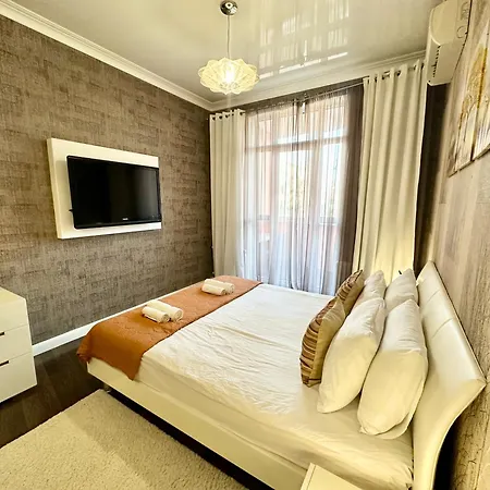 Apartment Chalenko In The Center Odesa